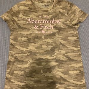 camo abercrombie t-shirt
